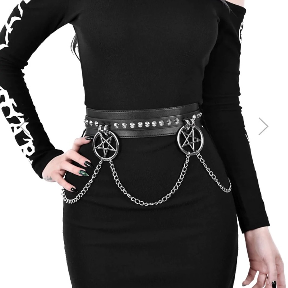 killstar, “curses” chain belt, size xs/m